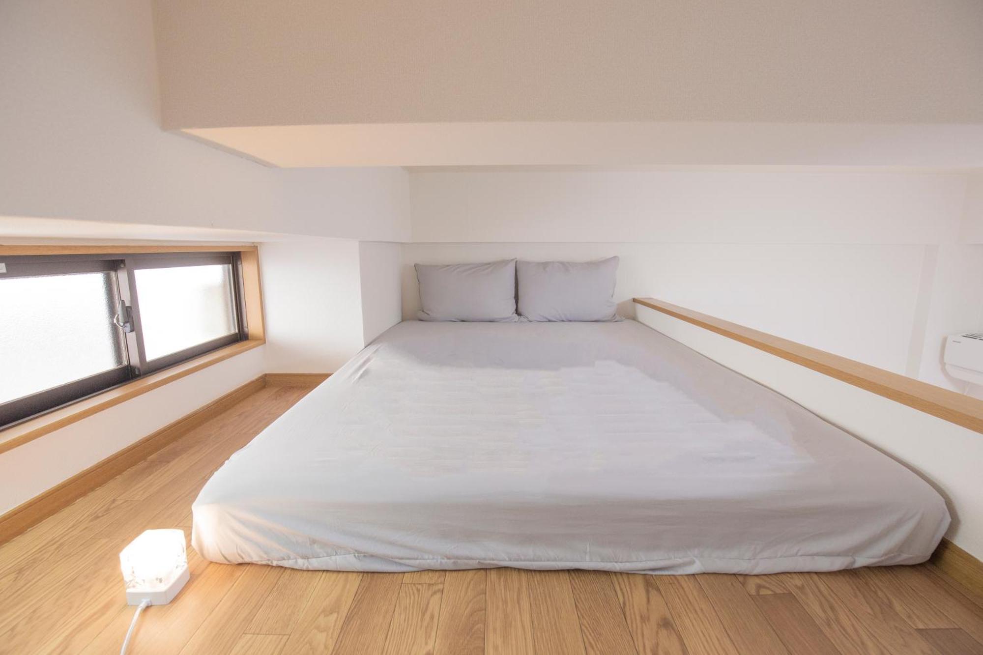 閑静な住宅街_暖かく居心地の良いデザイン Eow-7 Apartamento Tokio